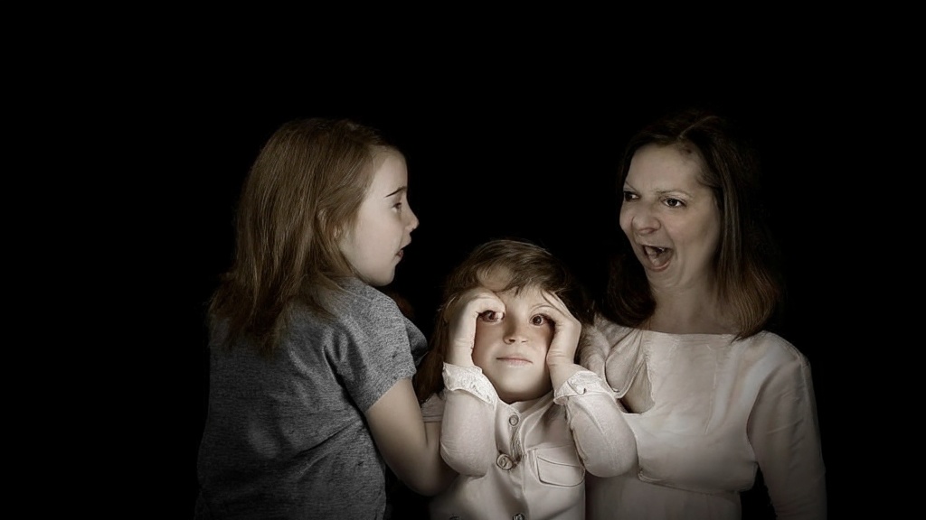 Шлепать из любви: самообман или реальность?